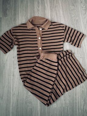Sweater set wide leg pants collar button up knit 
Black and brown stripes  sz M